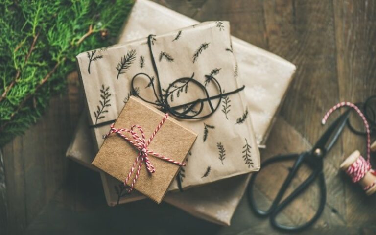How to Wrap the Perfect Present: 10 Tips and Tricks