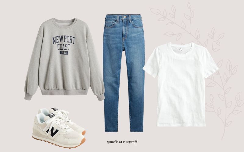 What to Wear on a Cozy Weekend Getaway @ AHomeToMake.com